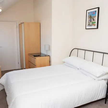 Spacious Studio * Bristol